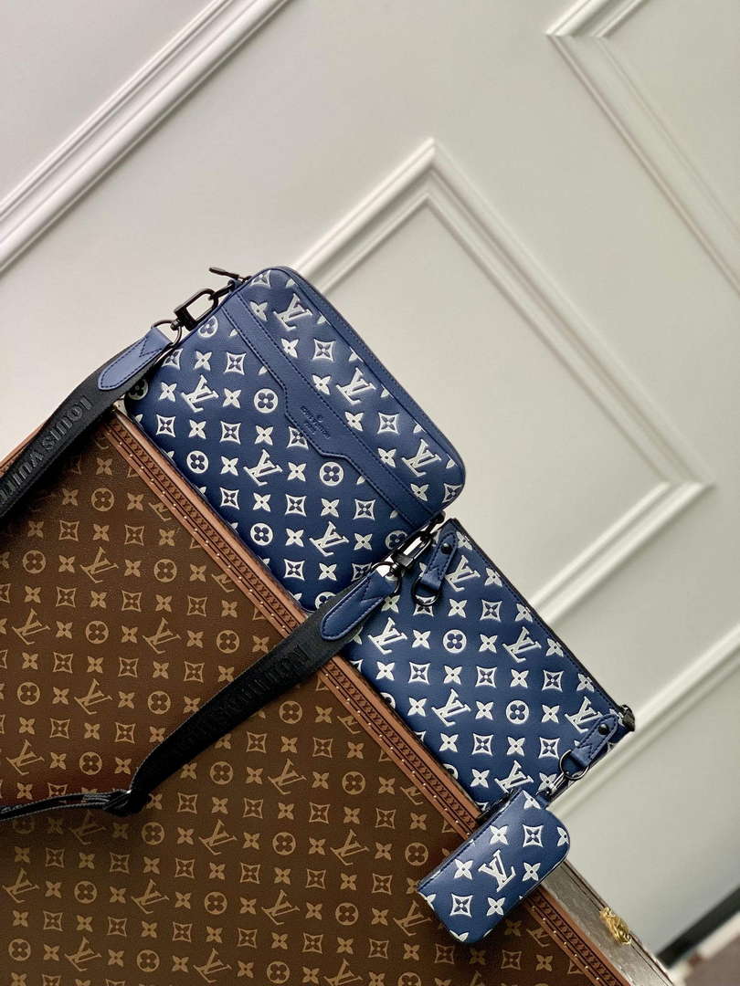 LV M24753 Louis Vuitton Trio Messenger Bag Ink Blue/White - Default Title - View 1