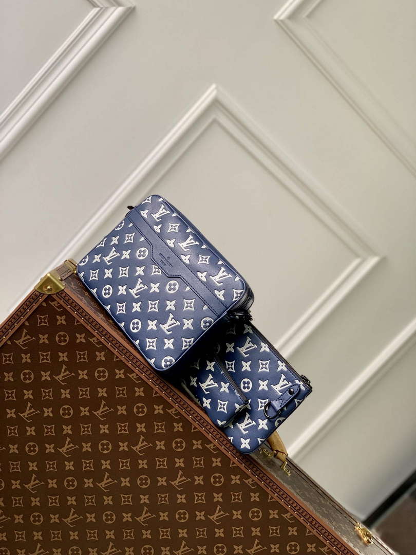 LV M24753 Louis Vuitton Trio Messenger Bag Ink Blue/White