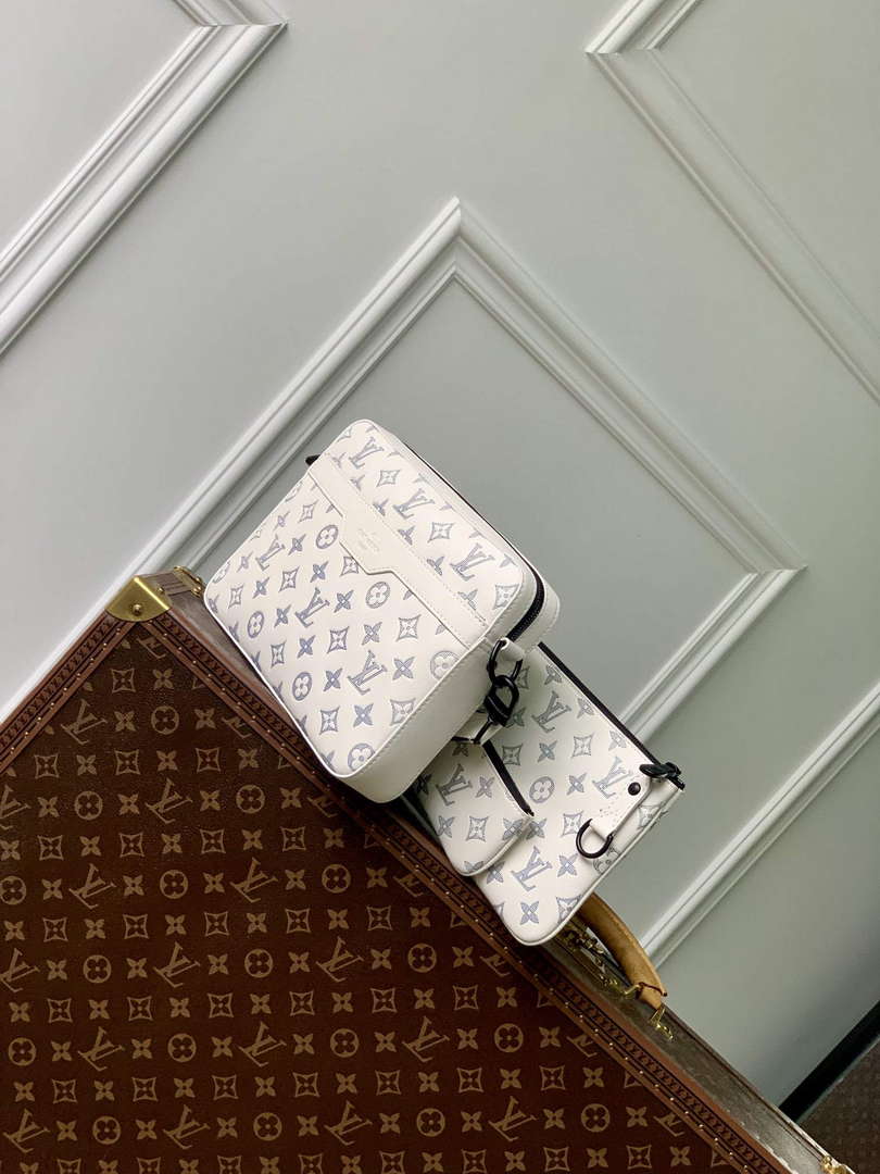 LV M24754 Louis Vuitton Trio Messenger Bag White/Navy Blue - Default Title - View 2