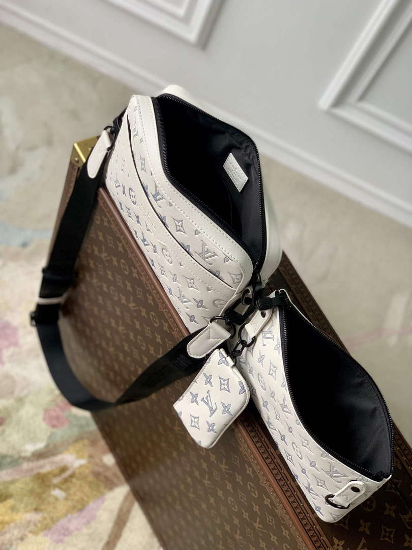 LV M24754 Louis Vuitton Trio Messenger Bag White/Navy Blue - Default Title - View 9