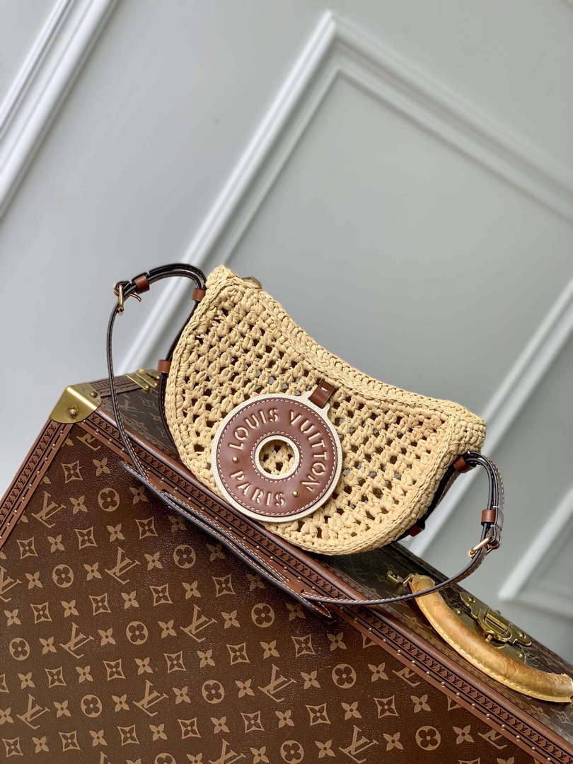 LV M24811 Louis Vuitton Croissant MM Handbag Natural/Tan