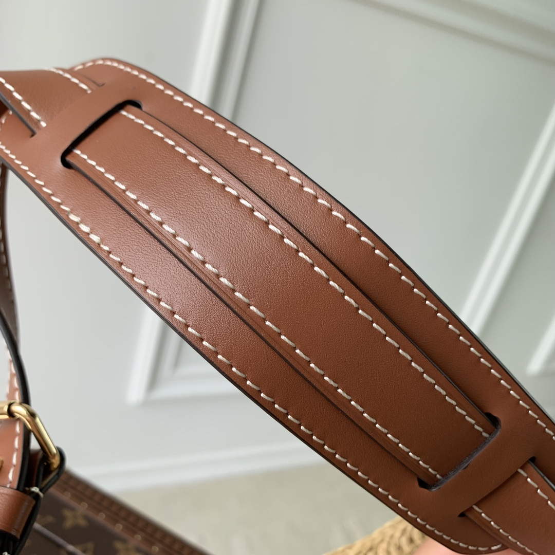 LV M24811 Louis Vuitton Croissant MM Handbag Natural/Tan - Default Title - View 7