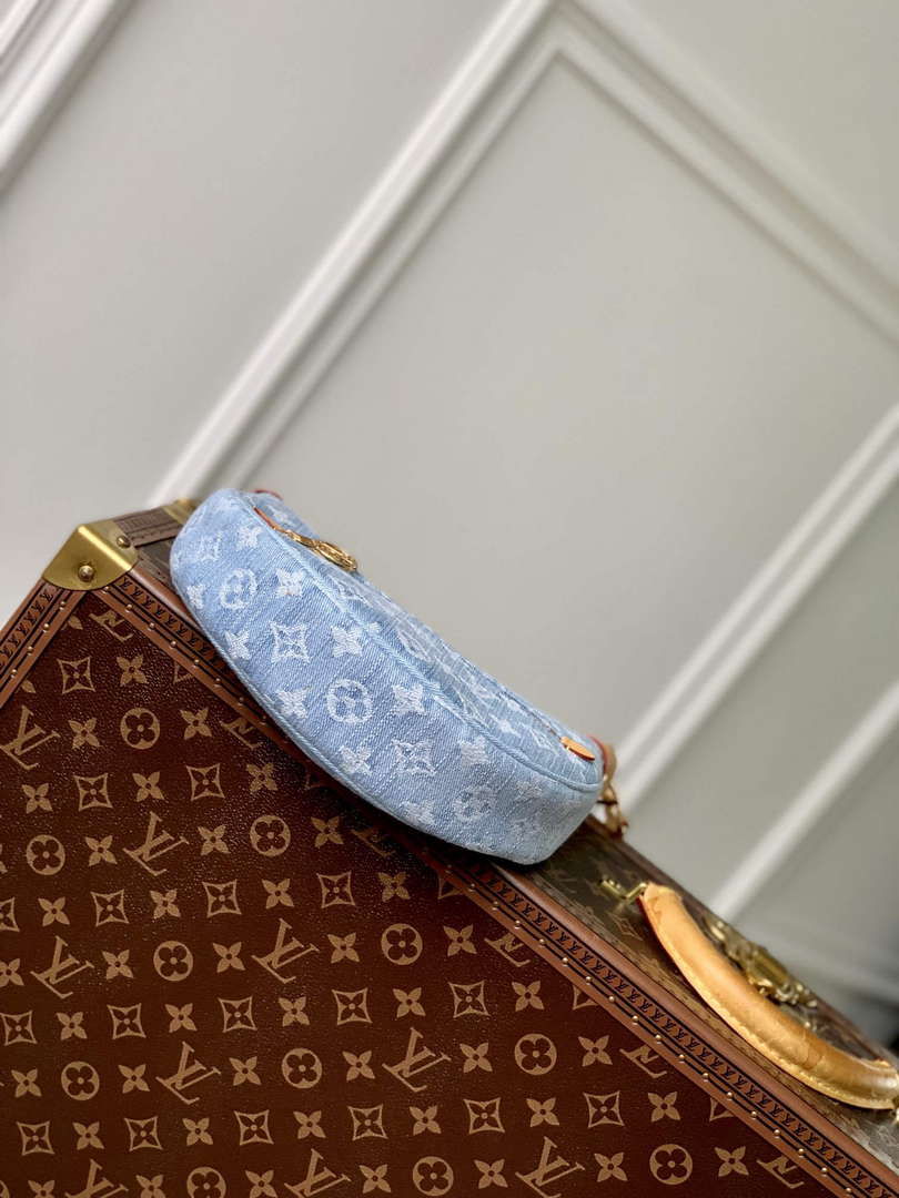 LV M24846 Louis Vuitton Loop Bag Sky Blue Monogram denim