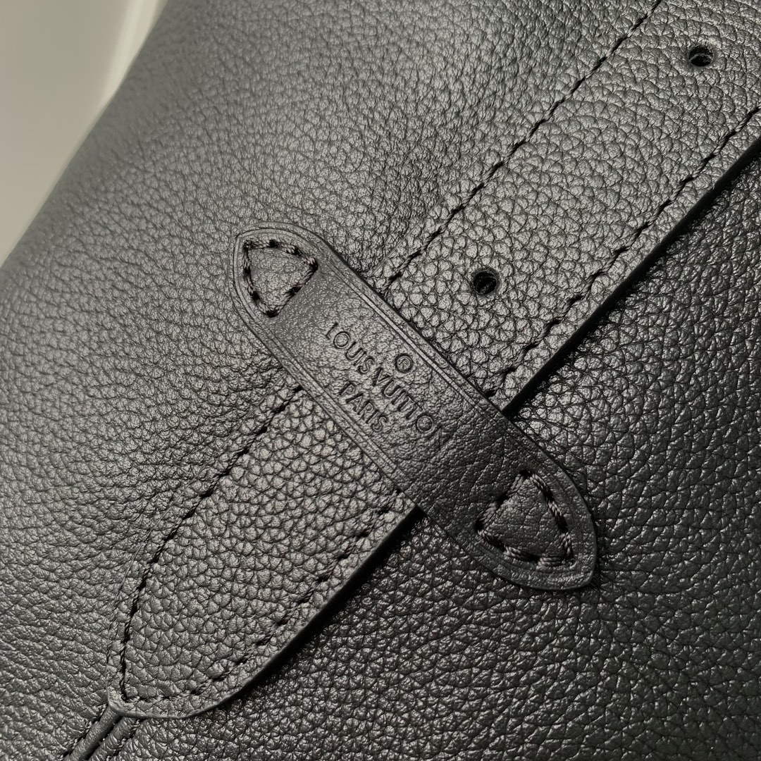 LV M24856 Louis Vuitton Low Key Hobo MM Handbag Black
