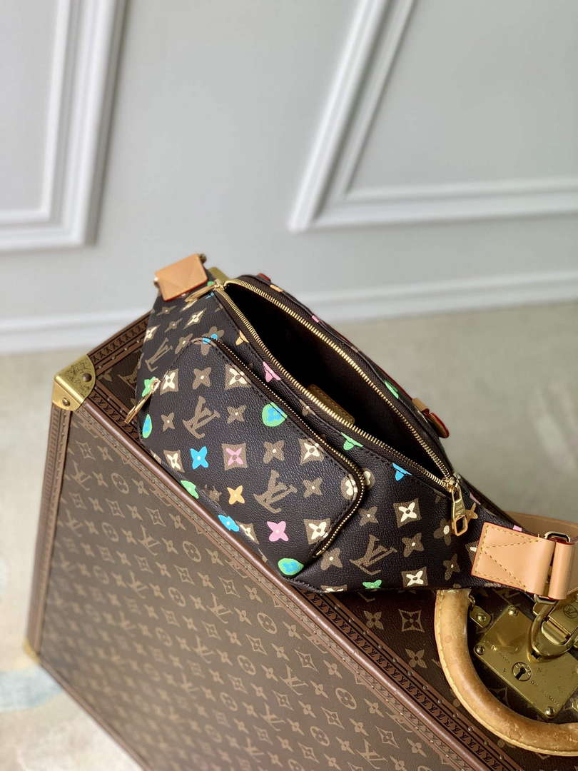 LV M24858 Louis Vuitton Rush Bumbag Chocolate