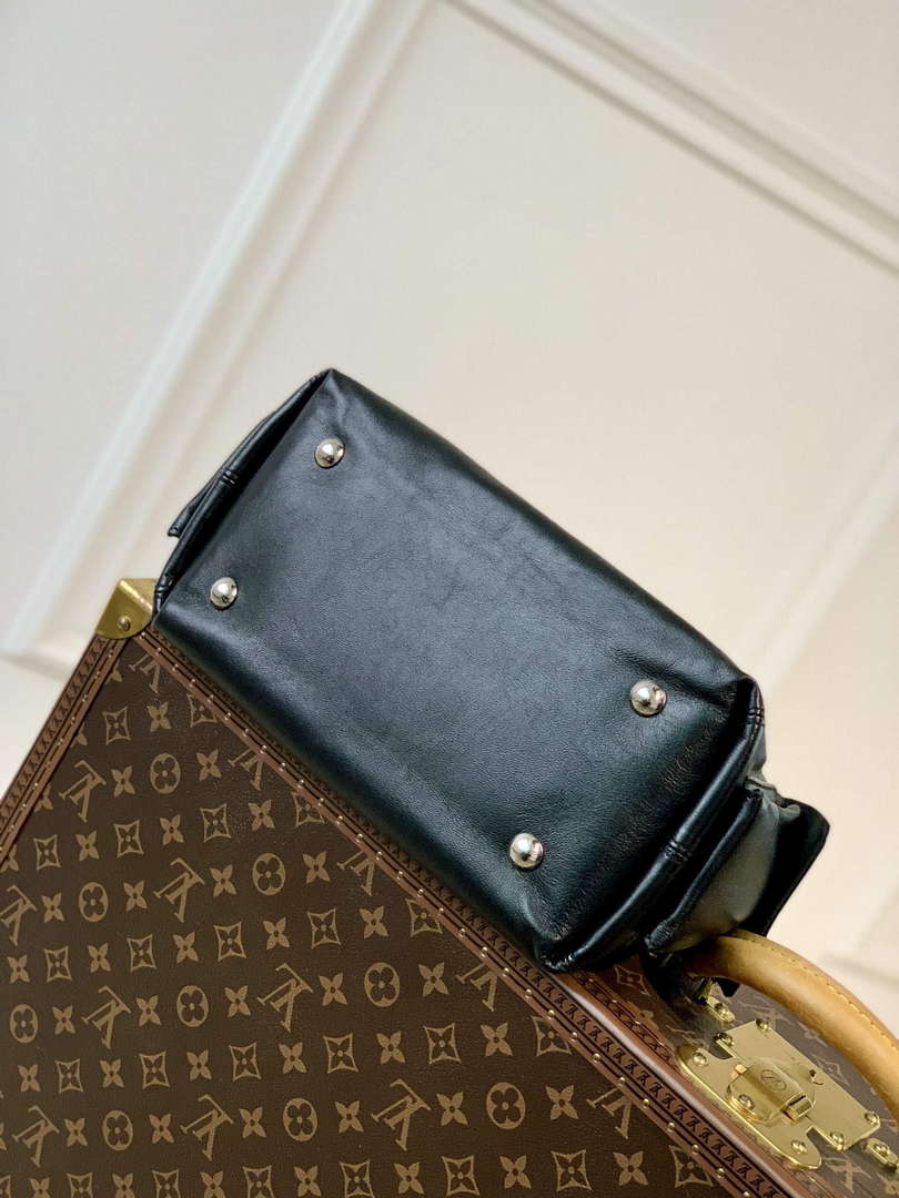 LV M24861 Louis Vuitton CarryAll Cargo PM Bag Black
