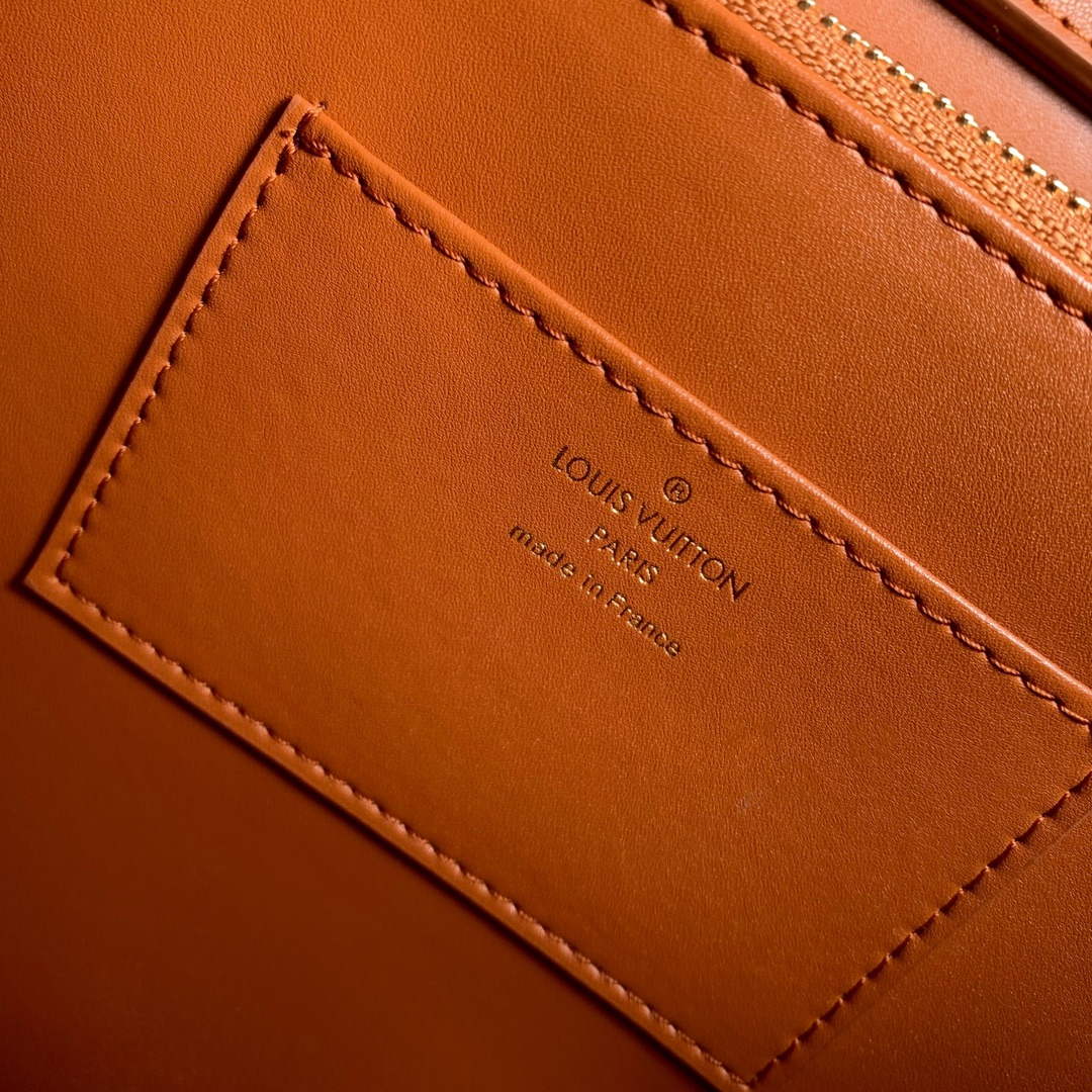 LV M24879 Louis Vuitton Capucines GM Souple Handbag Cognac - Default Title - View 8