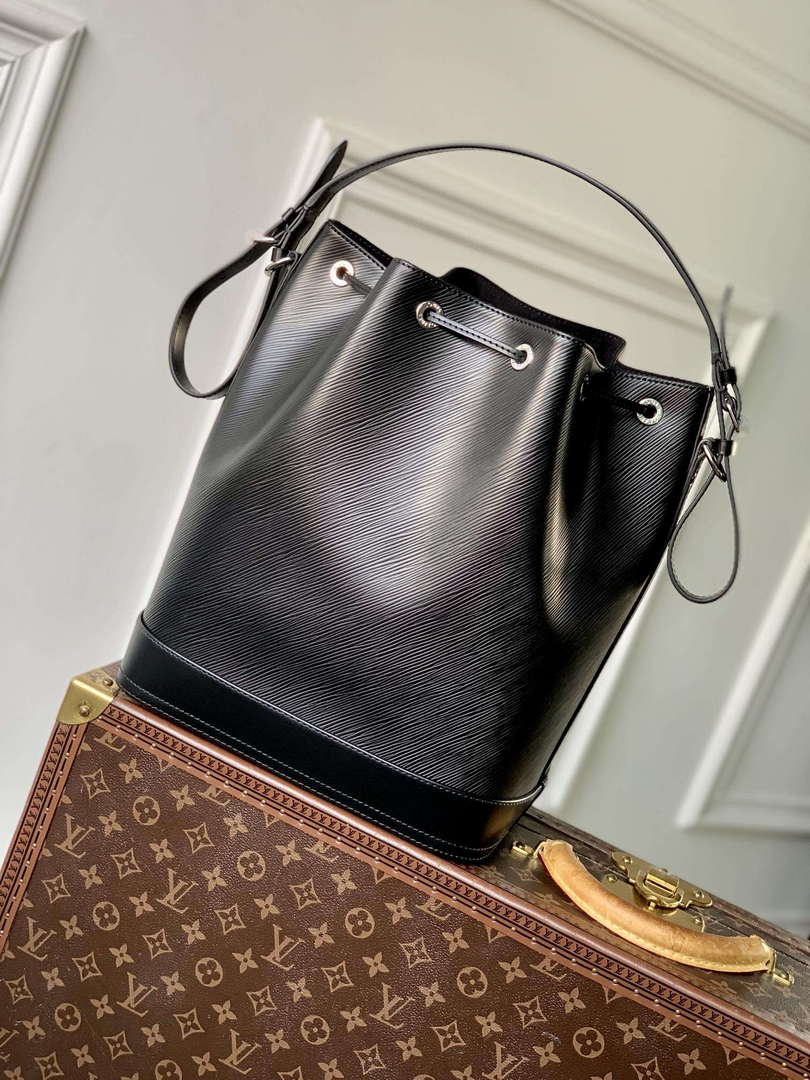 LV M24932 Louis Vuitton No¨¦ MM Bucket Bag Black