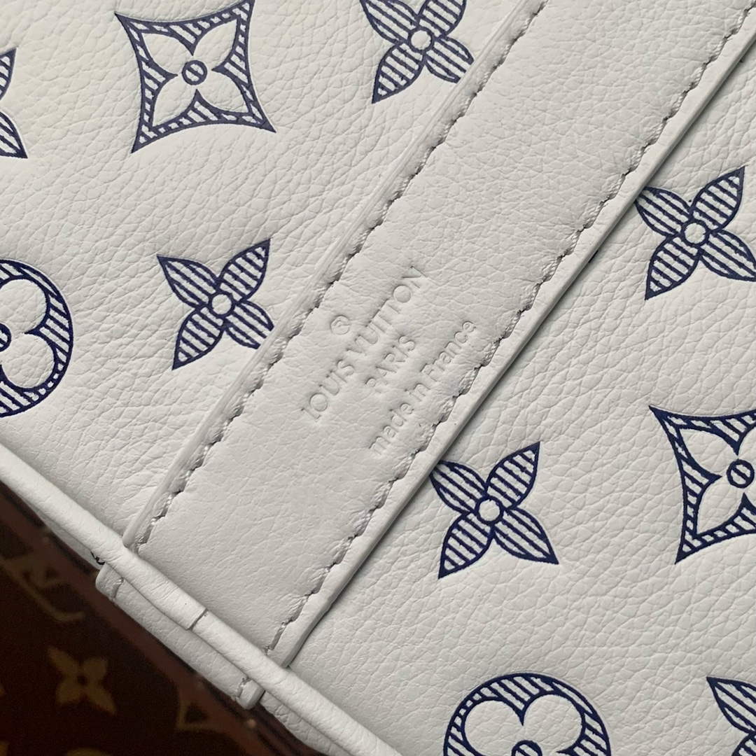 LV M24954 Louis Vuitton Keepall Bandouliere 50 Travel Bag White/Navy Blue