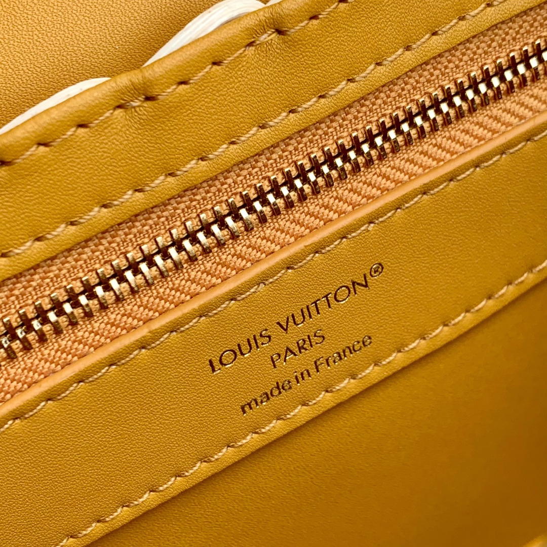 LV M24976 Louis Vuitton Capucines Mini Golden Yellow