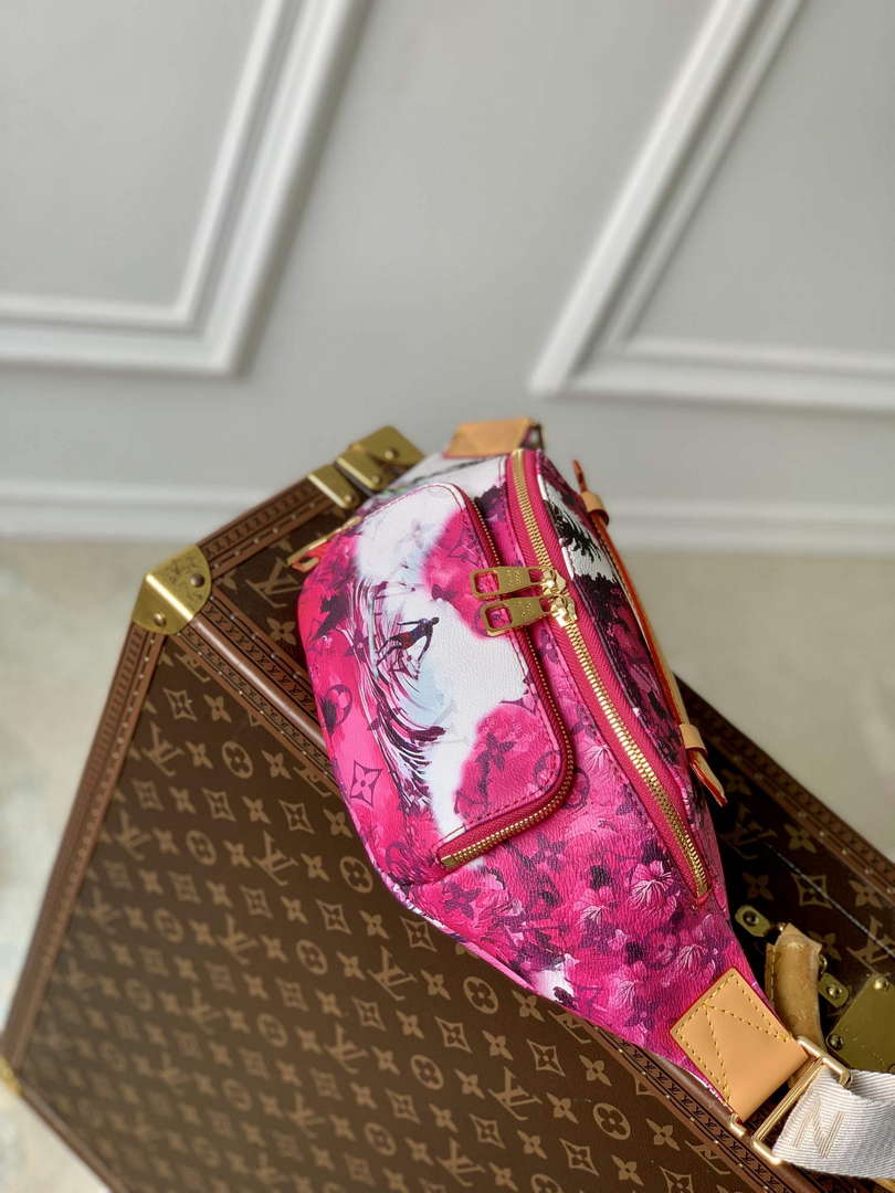 LV M24987 Louis Vuitton Rush Bumbag Pink