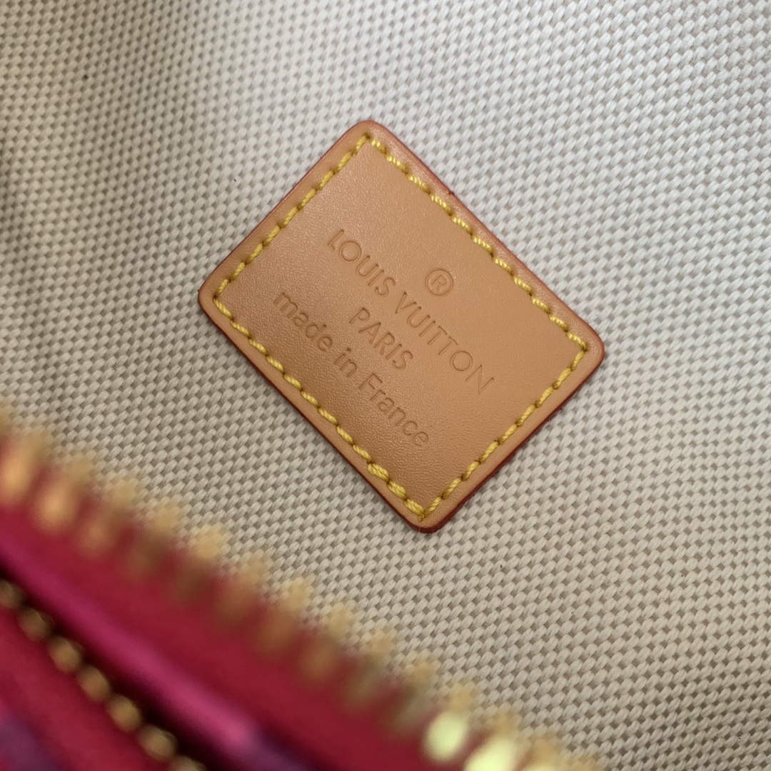 LV M24987 Louis Vuitton Rush Bumbag Pink
