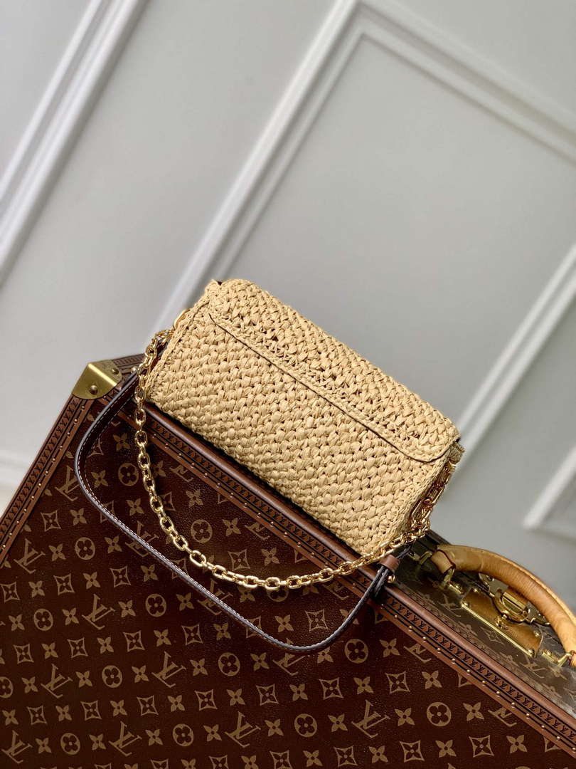 LV M25030 Louis Vuitton Twist West Bag Natural/Tan