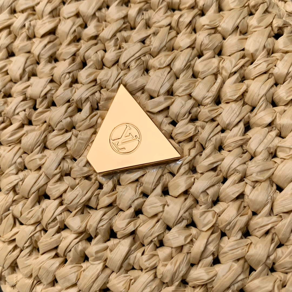 LV M25030 Louis Vuitton Twist West Bag Natural/Tan