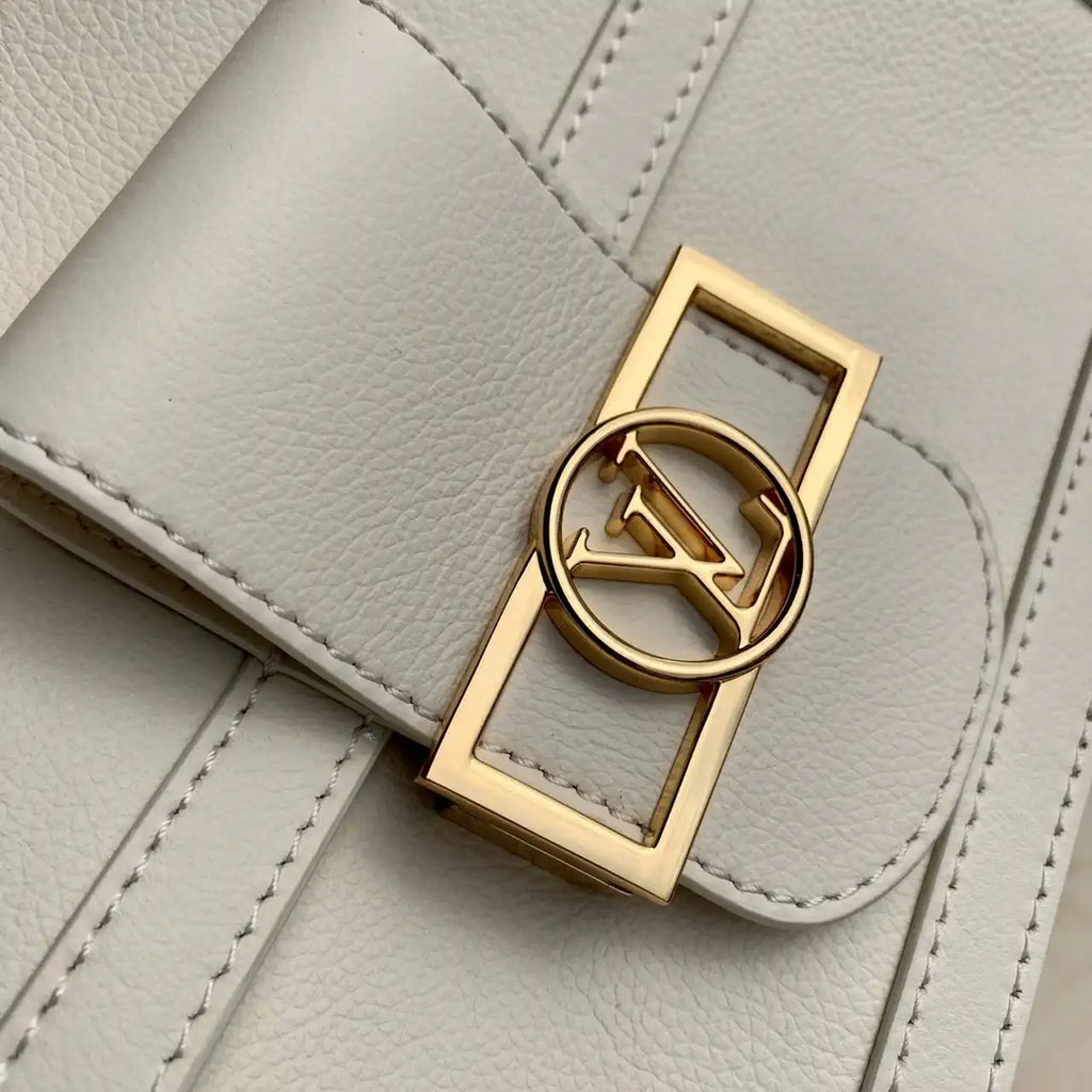 LV M25050 Louis Vuitton Dauphine Soft MM Bag White