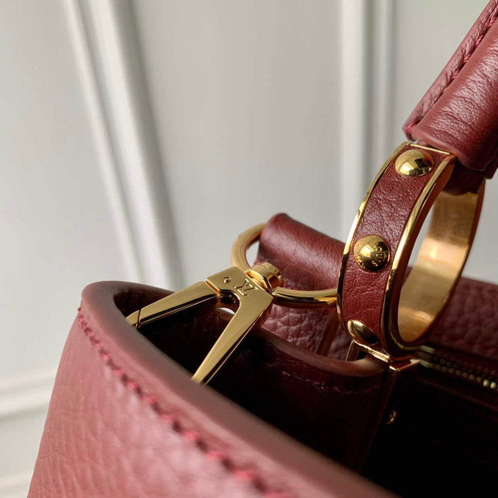 LV M25128 Louis Vuitton Capucines MM Handbag Griotte Red