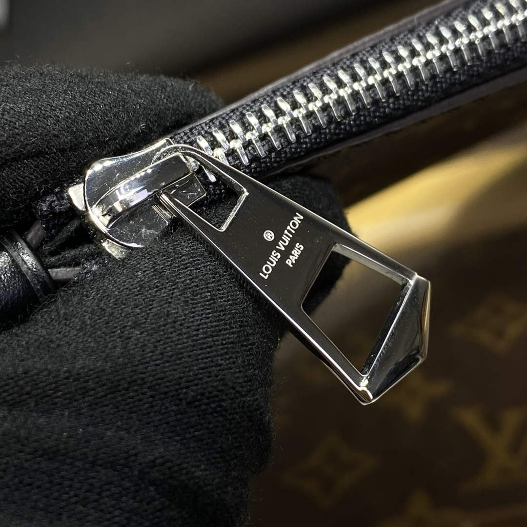 LV M25143 Louis Vuitton CarryAll Dark MM Bag Black - Default Title - View 10