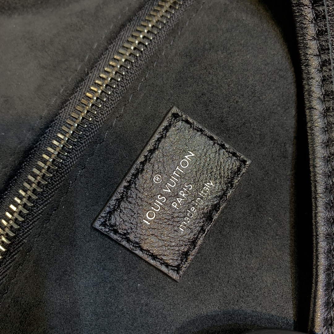 LV M25143 Louis Vuitton CarryAll Dark MM Handbag Black - Default Title - View 6
