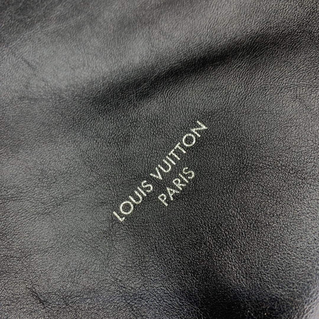LV M25143 Louis Vuitton CarryAll Dark MM Handbag Black - Default Title - View 8