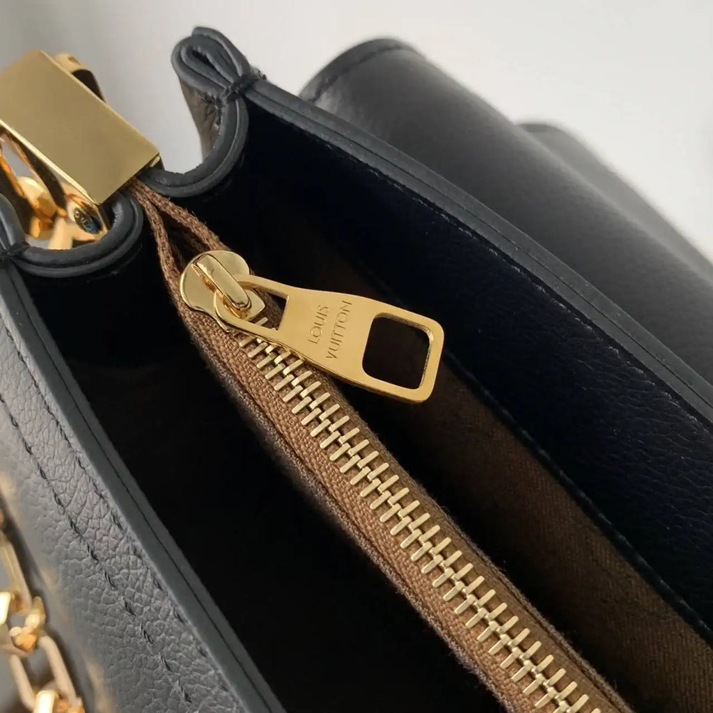 LV M25209 Louis Vuitton Dauphine Soft MM Bag Black