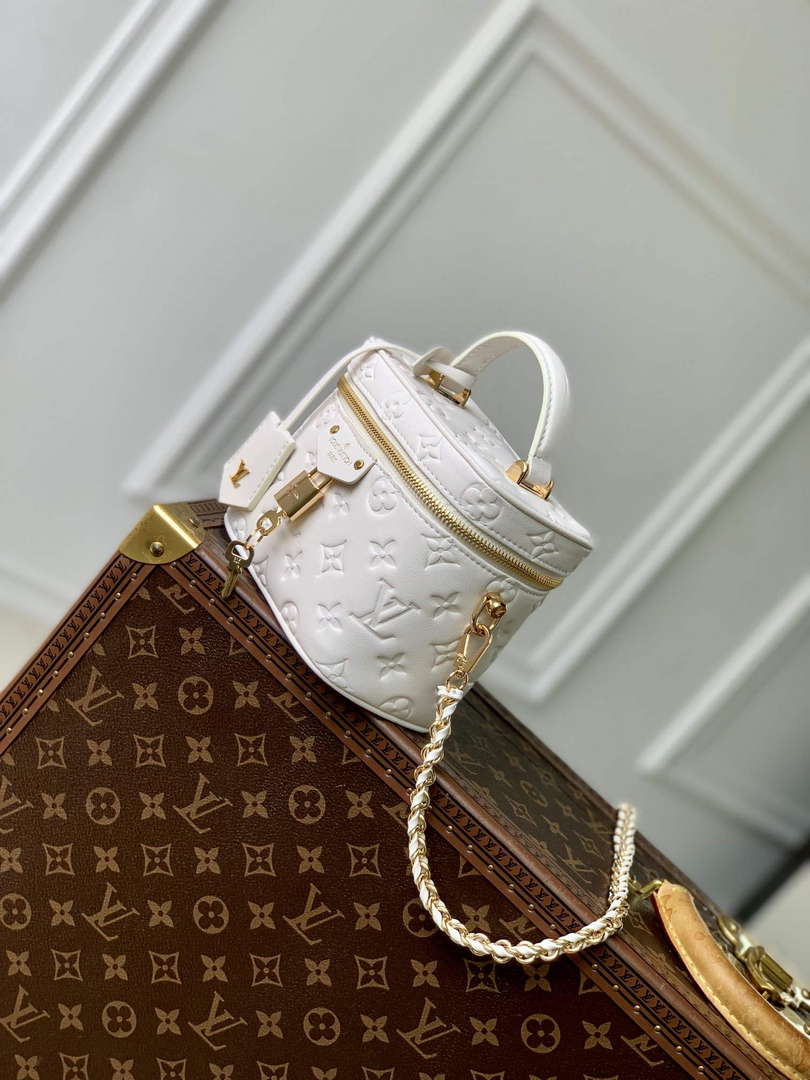 LV M25219 Louis Vuitton Vanity PM Handbag Cream