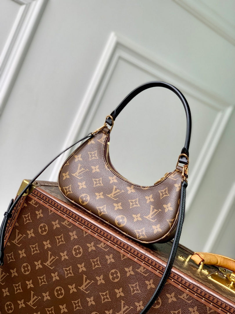 LV M25223 Louis Vuitton Catchy PM Handbag