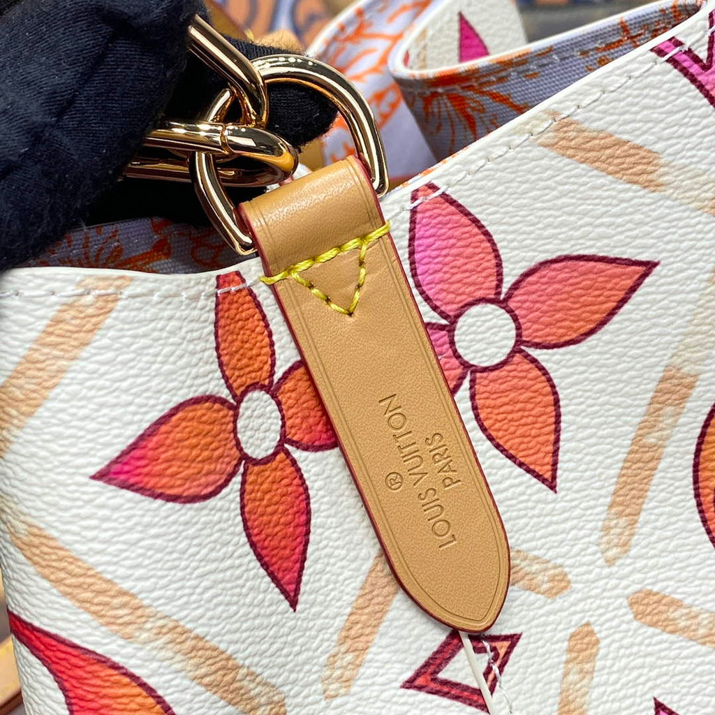 LV M25315 Louis Vuitton N¨¦ono¨¦ BB Bucket Bag Coral