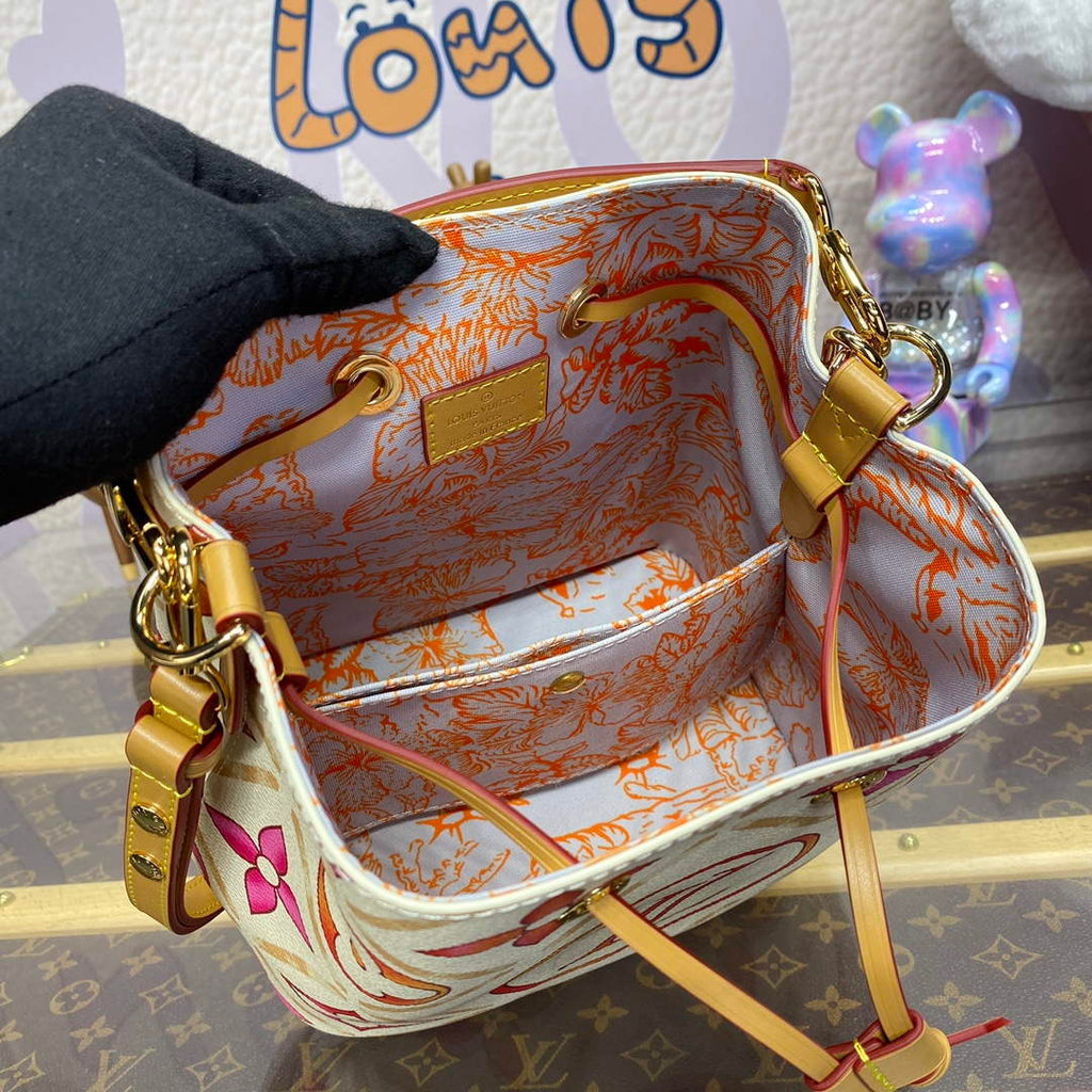 LV M25315 Louis Vuitton N¨¦ono¨¦ BB Bucket Bag Coral