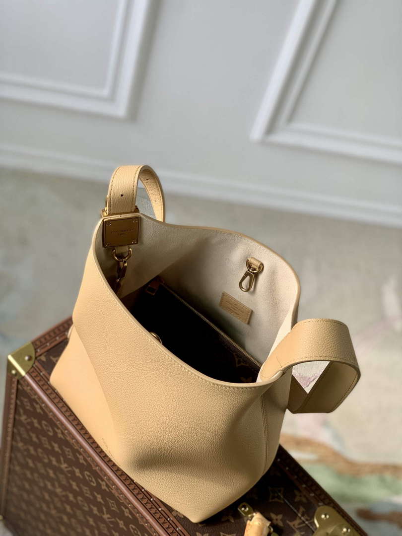 LV M25353 Louis Vuitton Low Key Hobo PM Bag Urban Yellow