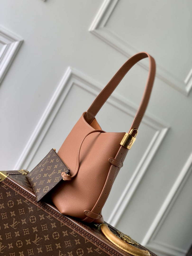 LV M25354 Louis Vuitton Low Key Hobo PM Bag Cognac - Default Title - View 2