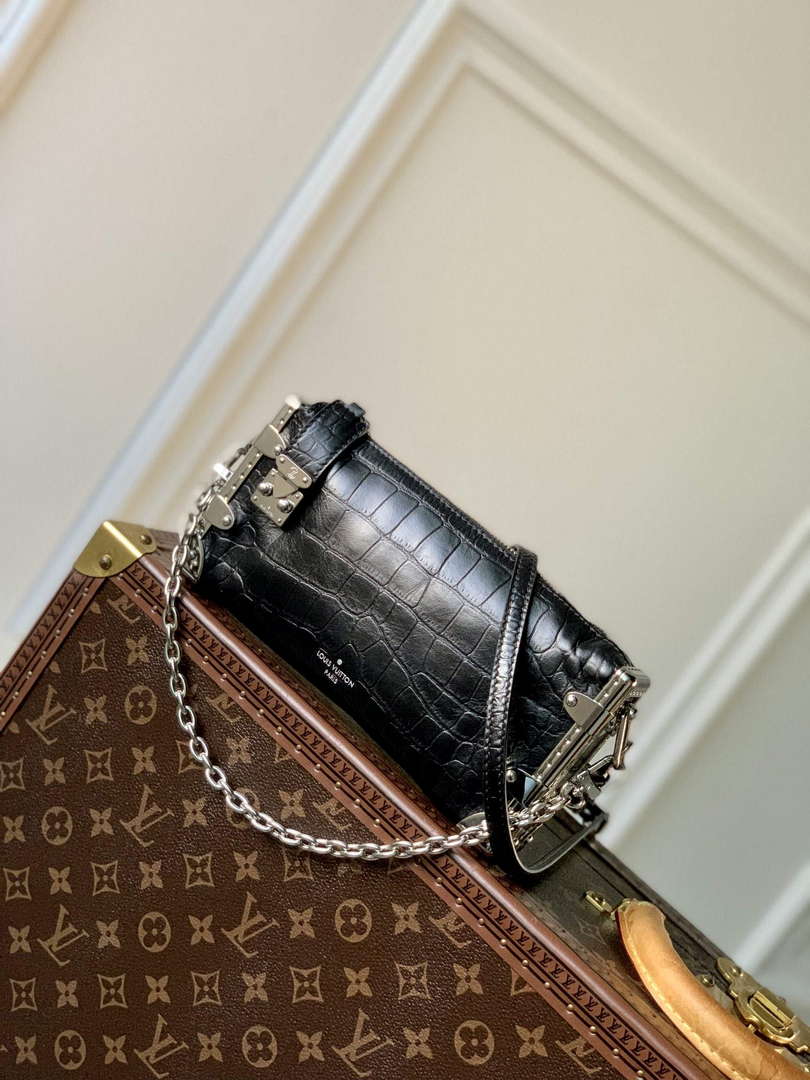 LV M25445 Louis Vuitton Slim Trunk Bag Crocodile Pattern Black - Default Title - View 1