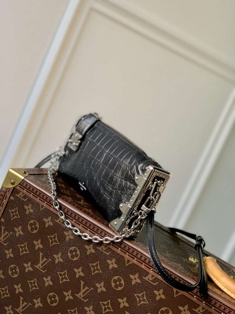 LV M25445 Louis Vuitton Slim Trunk Bag Crocodile Pattern Black - Default Title - View 2
