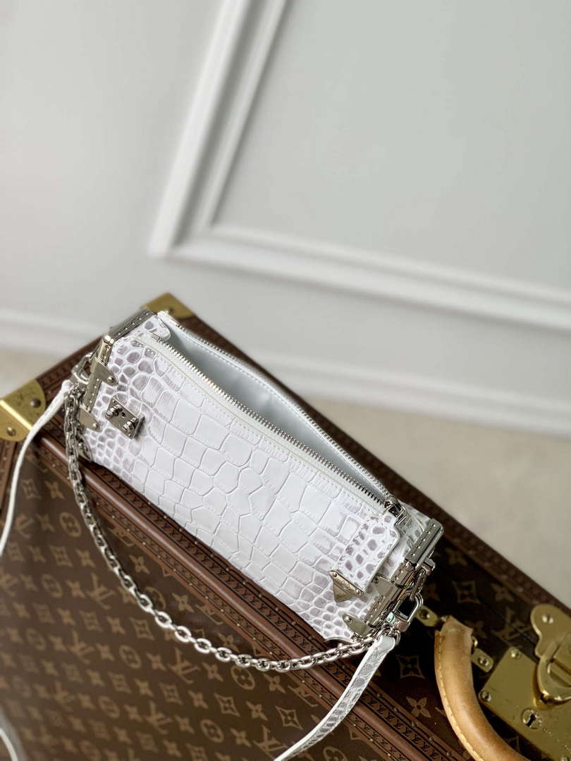 LV M25445 Louis Vuitton Slim Trunk Bag Crocodile Pattern White - Default Title - View 9