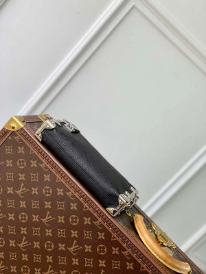 LV M25445 Louis Vuitton Slim Trunk Bag Ostrich Pattern Black - Default Title - View 4