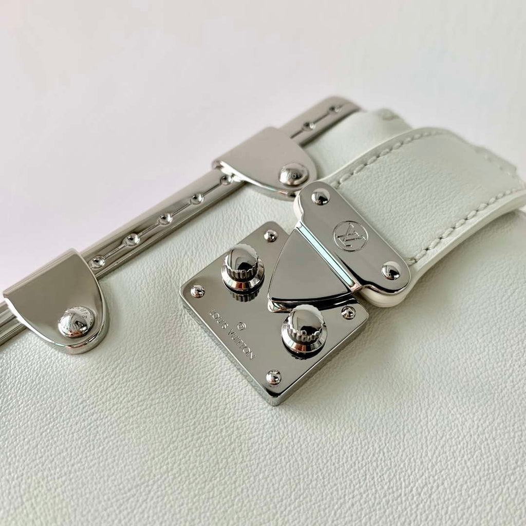 LV M25445 Louis Vuitton Slim Trunk Bag White