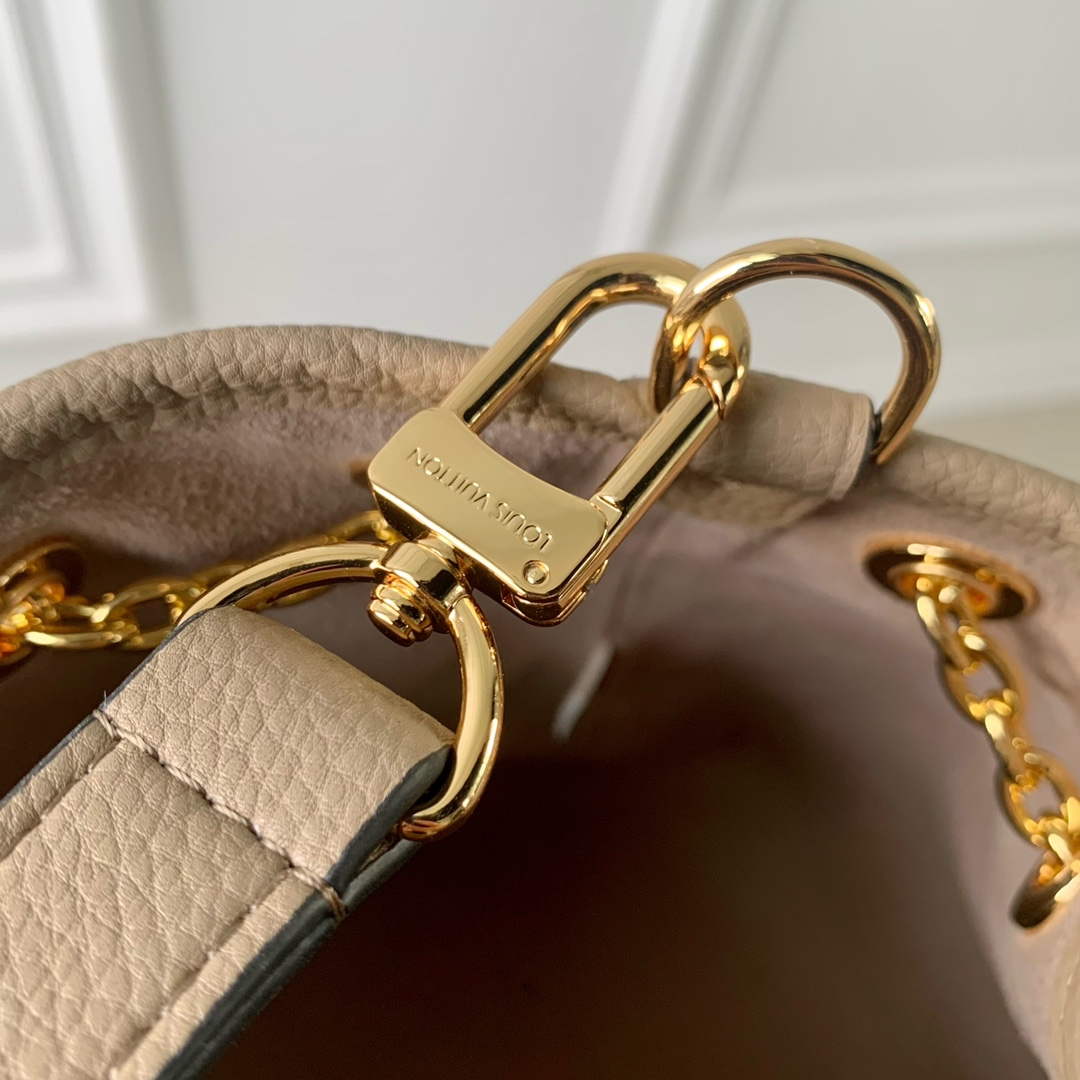 LV M25453 Louis Vuitton LV Bundle Bag Monogram Empreinte Leather Grey/Cream - Default Title - View 7