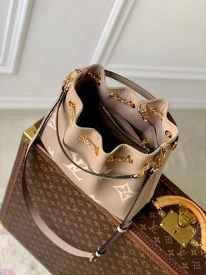 LV M25453 Louis Vuitton LV Bundle Bag Monogram Empreinte Leather Grey/Cream - Default Title - View 9