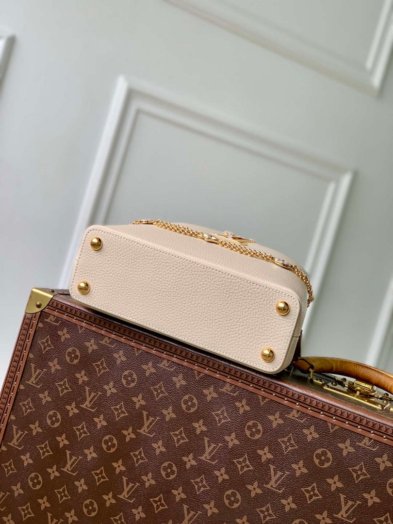 LV M25461 Louis Vuitton Capucines BB Bag Sable/Quartz Taurillon leather