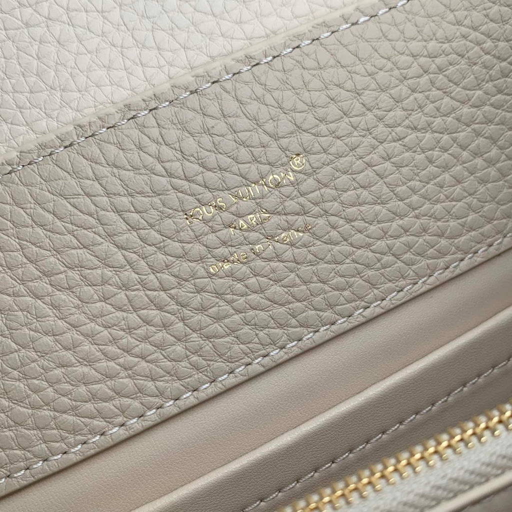 LV M25461 Louis Vuitton Capucines BB Bag Sable/Quartz Taurillon leather