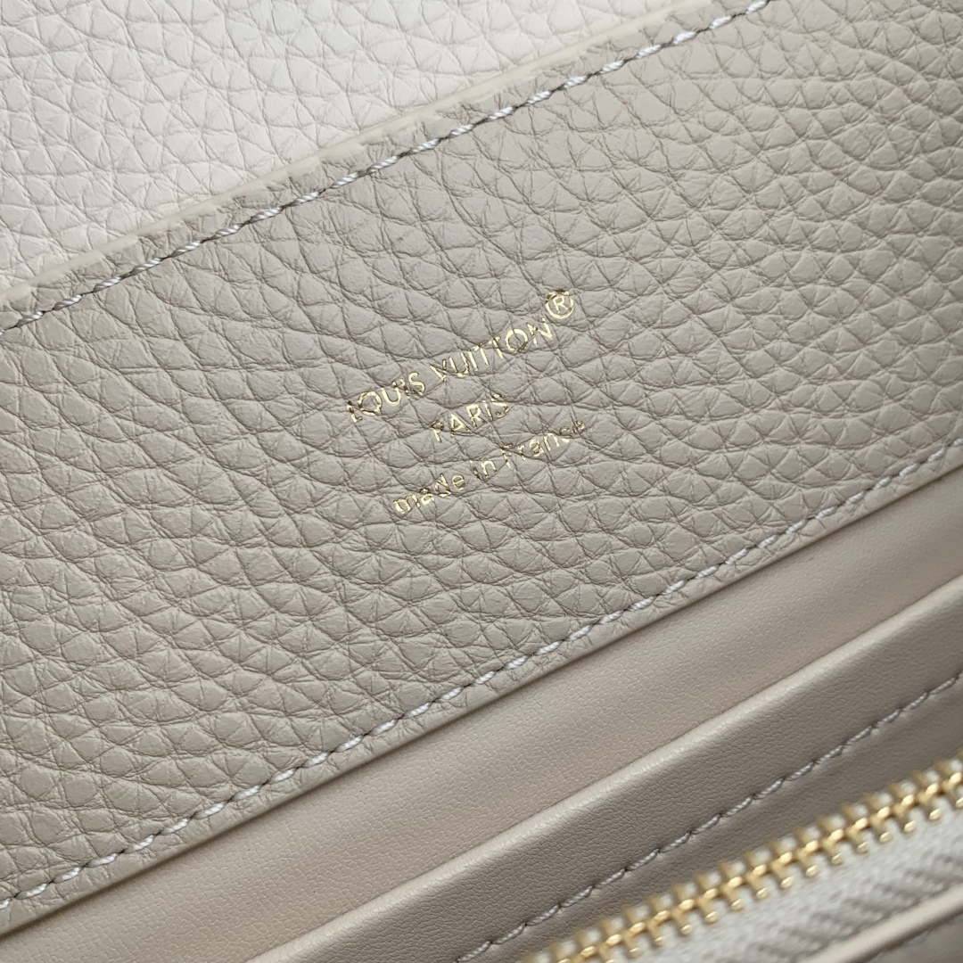 LV M25461 Louis Vuitton Capucines BB Bag Sable/Quartz Taurillon leather