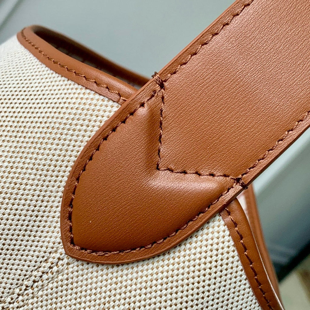 LV M25468 Louis Vuitton Low Key Hobo PM Bag Ecru/Cognac