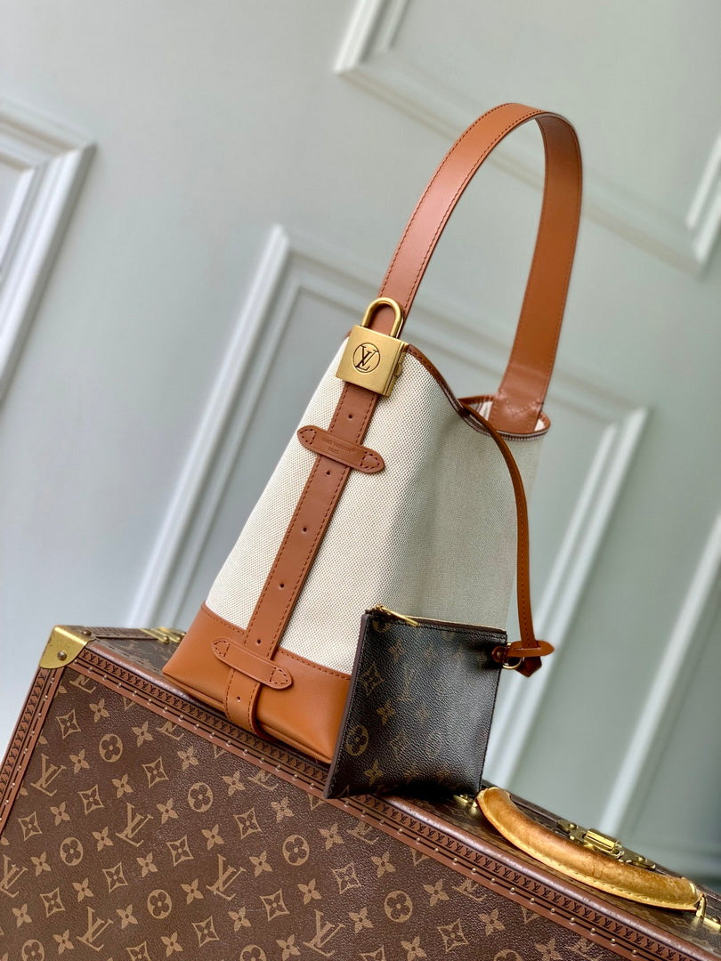 LV M25468 Louis Vuitton Low Key Hobo PM Bag Ecru/Cognac