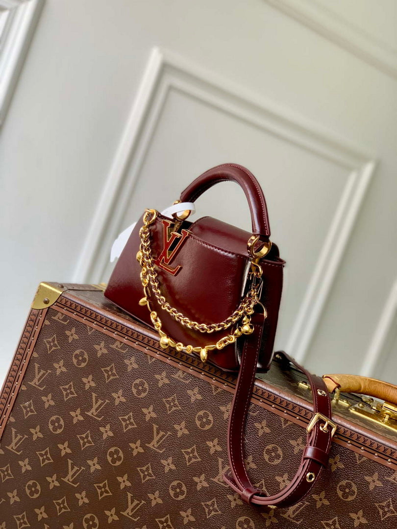 LV M25473 Louis Vuitton Capucines East-West Mini Bag Grenat Red