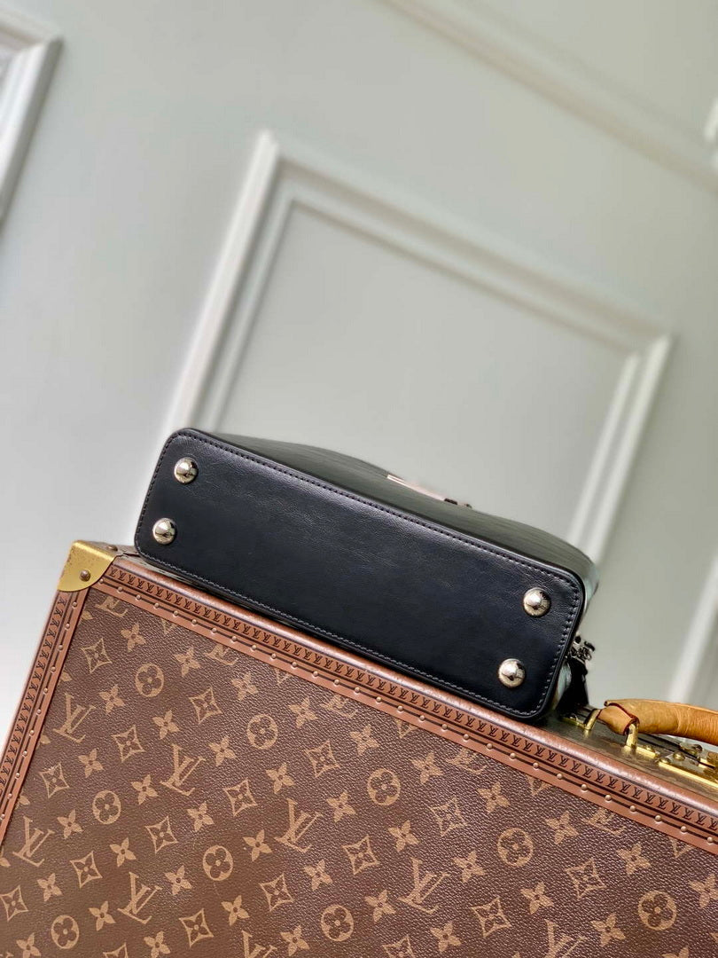 LV M25492 Louis Vuitton Capucines East-West BB Bag Black