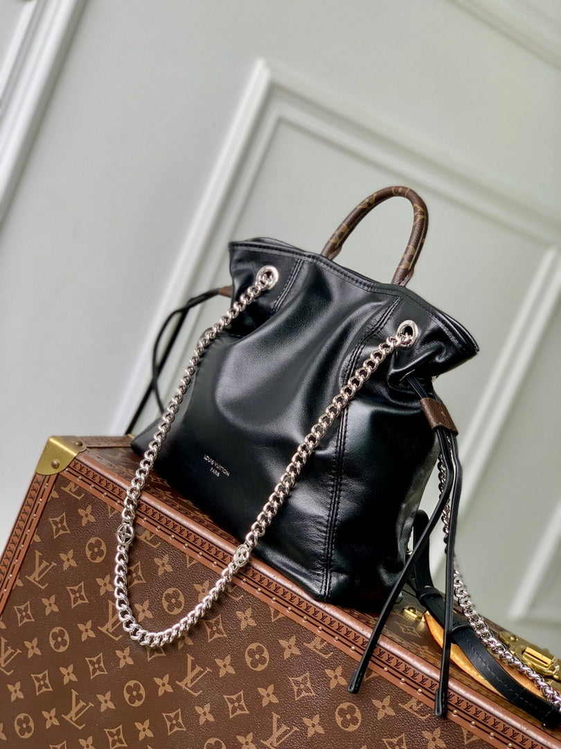 LV M25522 Louis Vuitton Off Duty Backpack Vibe Black