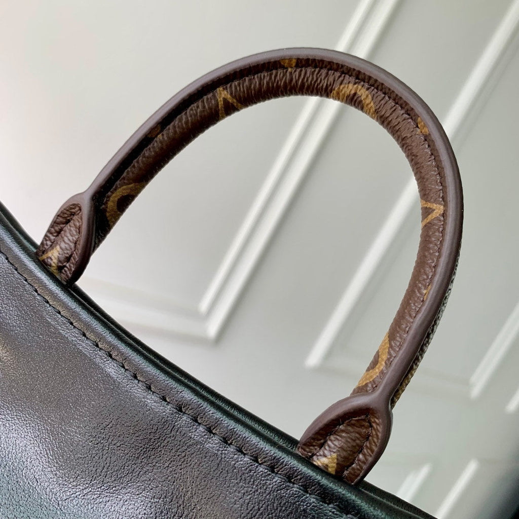 LV M25522 Louis Vuitton Off Duty Backpack Vibe Black