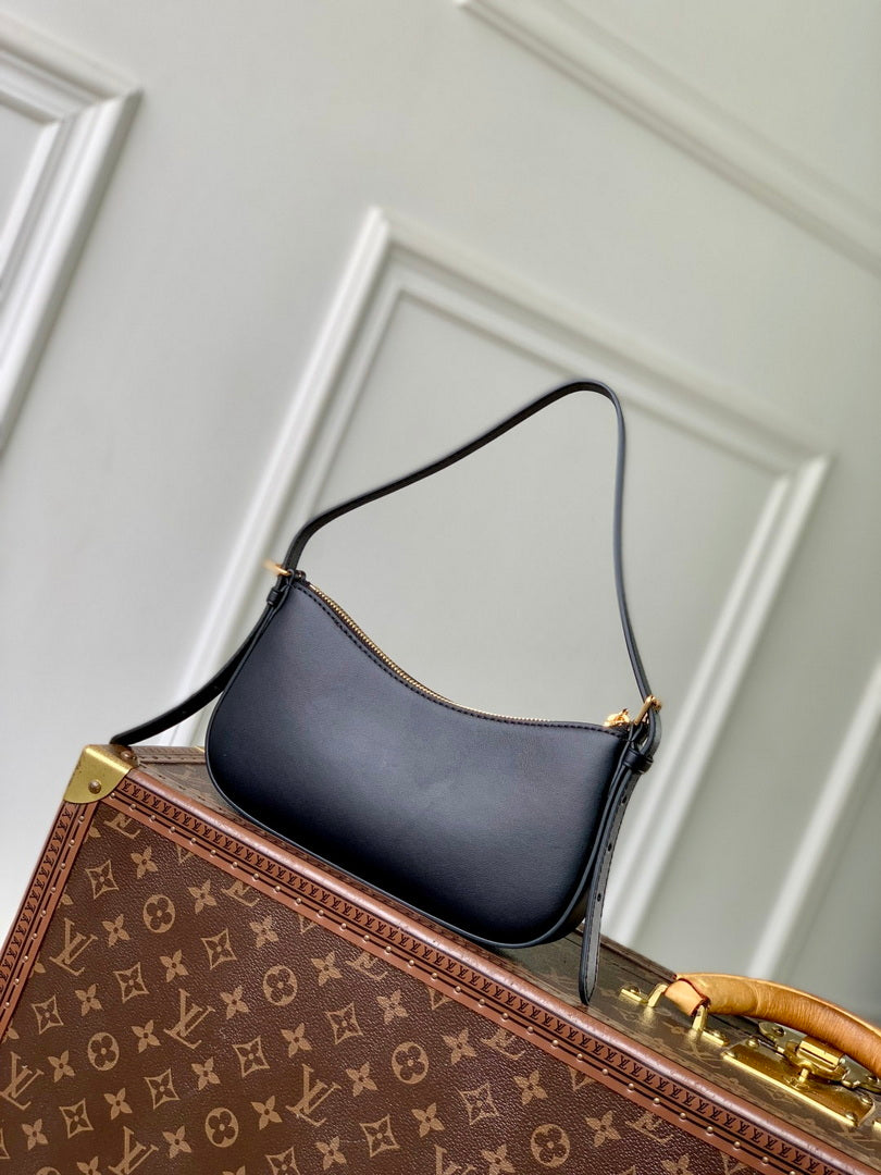 LV M25525 Louis Vuitton Pochette LV Bloom Bag Black