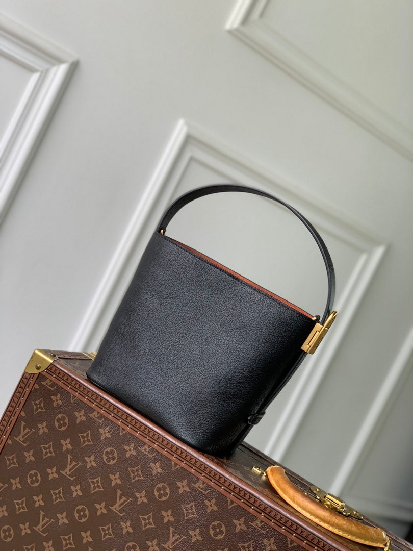 LV M25543 Louis Vuitton Low Key All In BB Bag Black