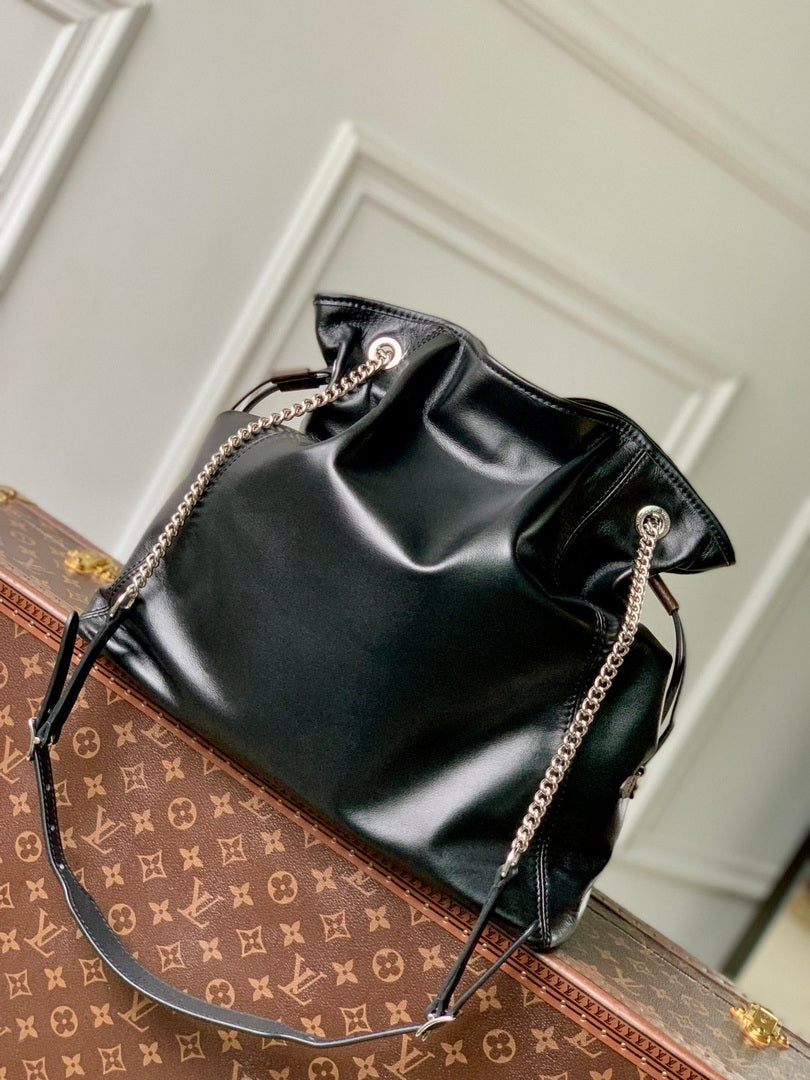 LV M25545 Louis Vuitton Off Duty Vibe MM Bag Black