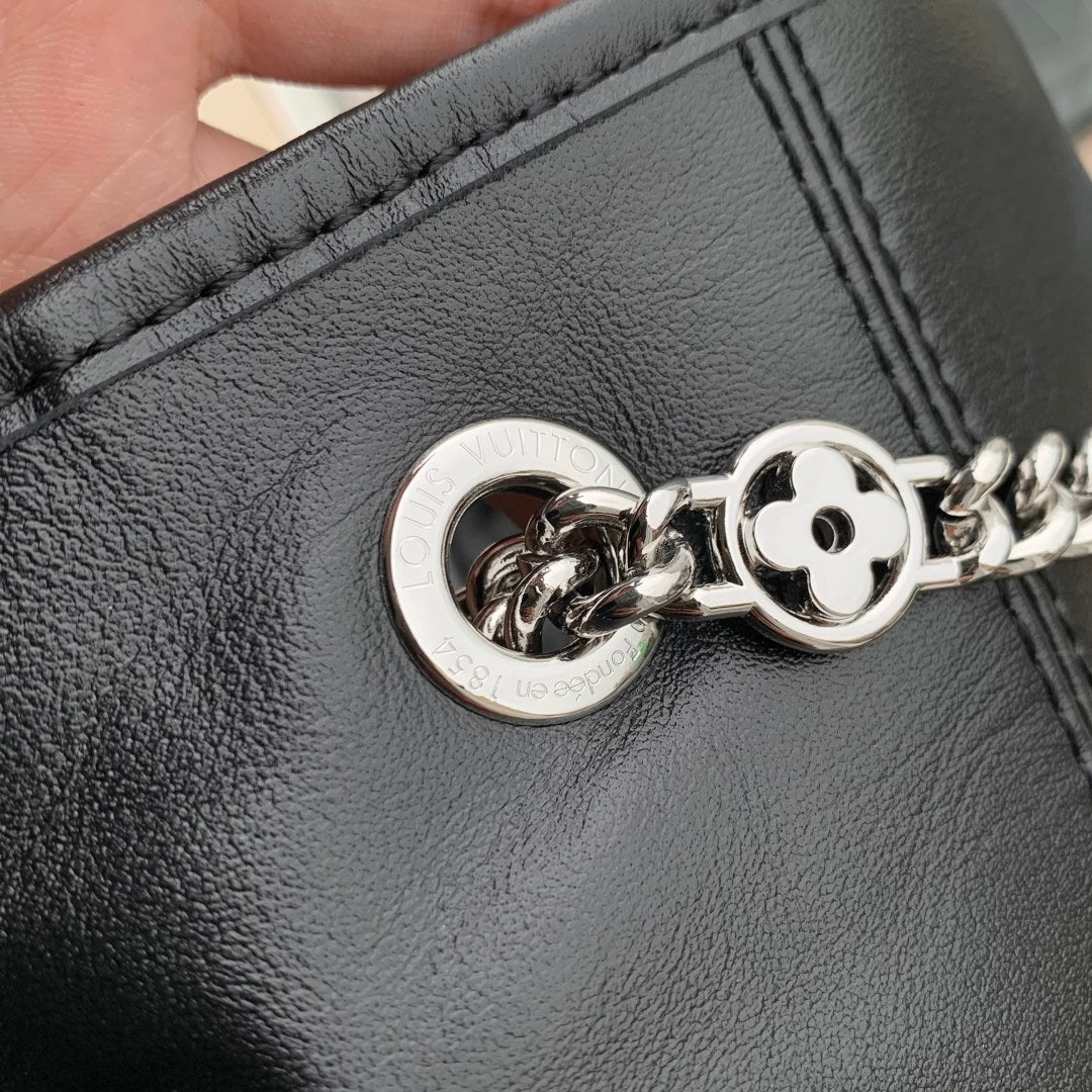 LV M25545 Louis Vuitton Off Duty Vibe MM Bag Black